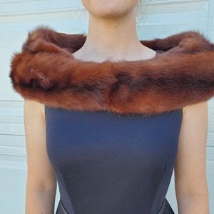Vintage fur stole shoulder wrap with hooks